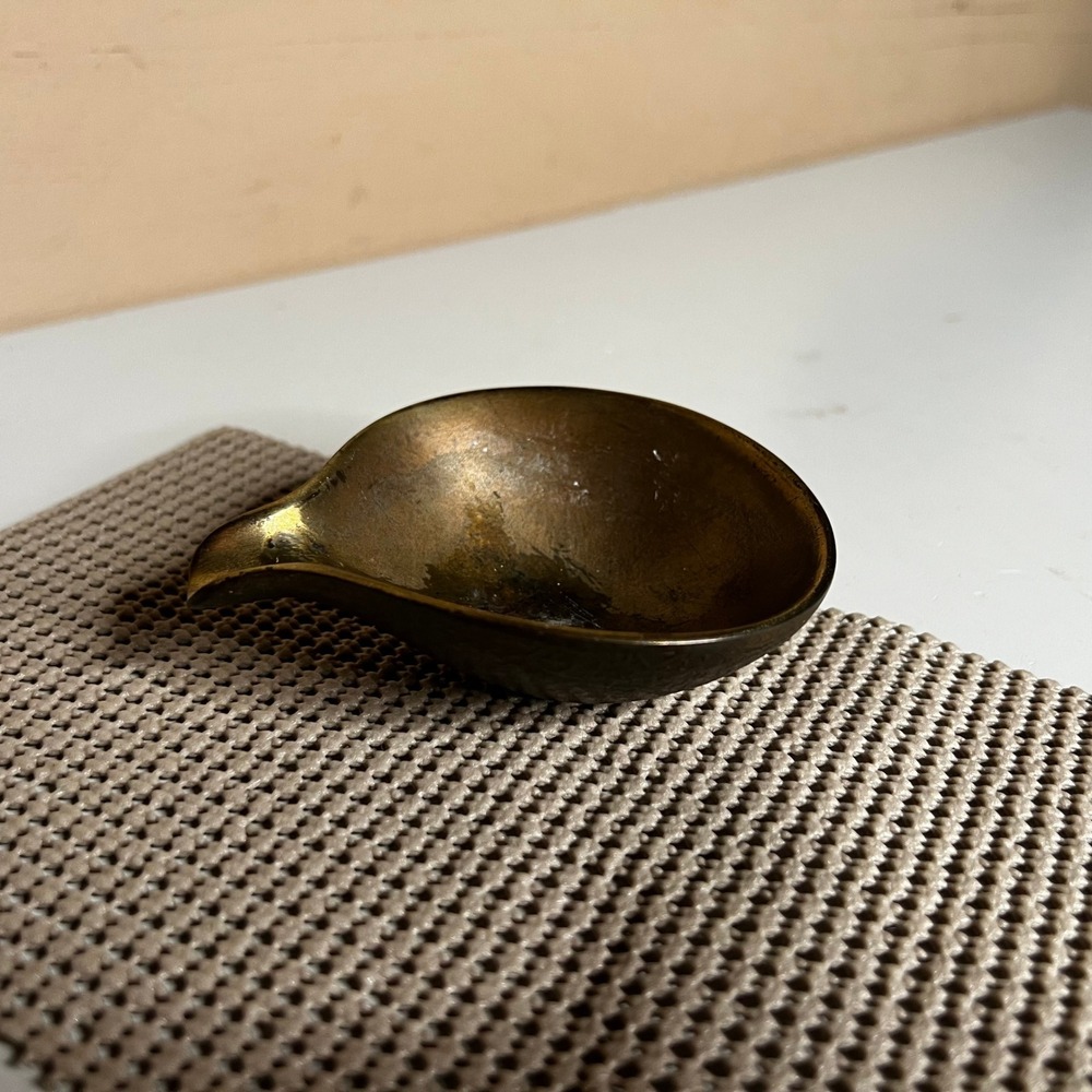Vintage Solid Brass Spoon Rest Teardrop Small Nut Dish Ring Tray Gold Tone 3.5in